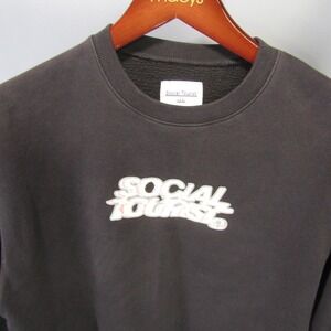 Social Tourist Graphic Print Crewneck Sweatshirt Pullover Crew Neck Casual XS